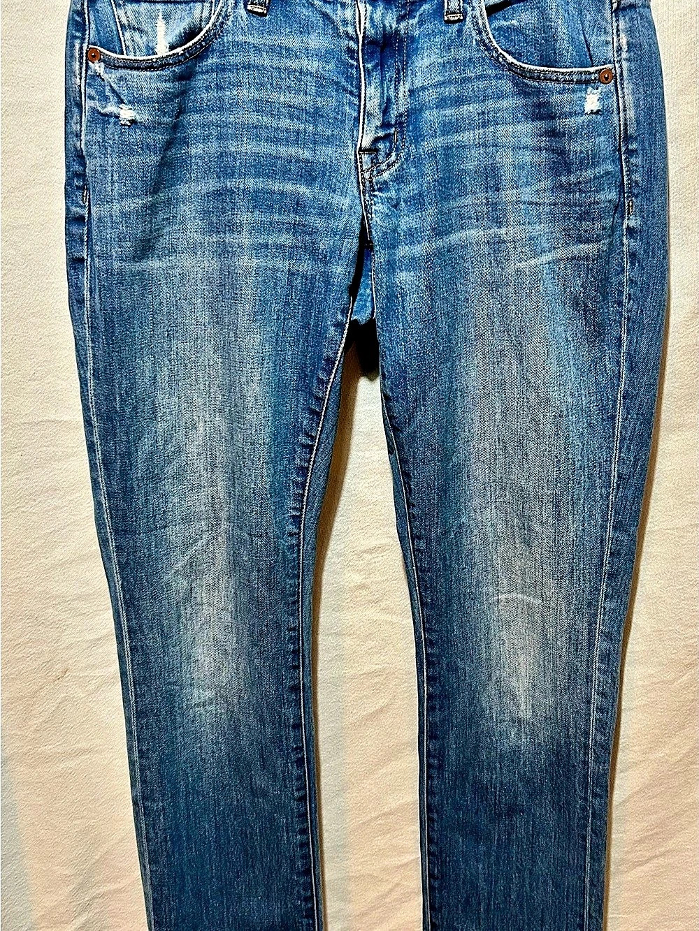 Madewell The Slim Boyjean 25 Medium Wash Distressed Mid Rise Straight